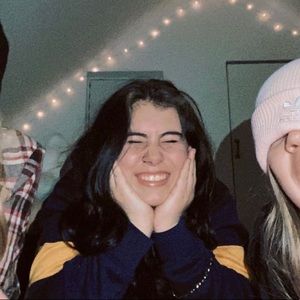 Meet your Posher, Ava